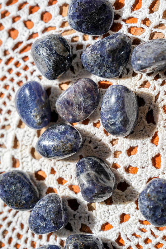 Iolite Tumble